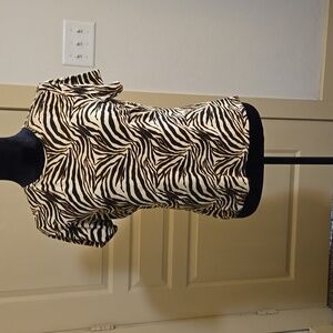 Investments short sleeve animal print shirt